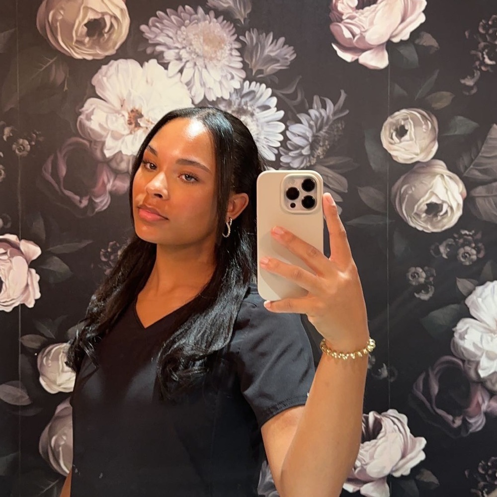 Meet your Posher, Sierra